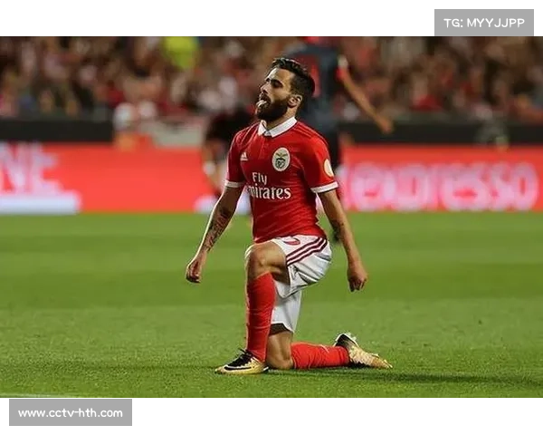 若昂·雷戈在本菲卡对阵吉马良斯比赛中破门助力球队 若昂·雷戈在本菲卡对阵吉马良斯比赛中破门助力球队