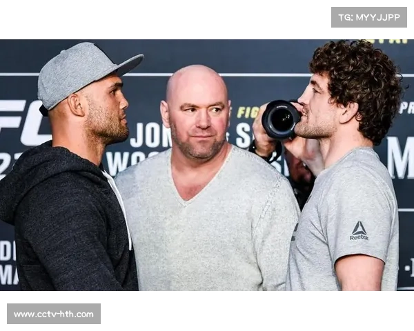 德里库斯·杜·普莱西斯悉尼站胜斯特里克兰，卫冕中量级冠军