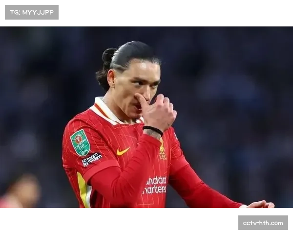 官方:利物浦前锋努涅斯因脚踝韧带扭伤,预计缺席欧冠剩余比赛